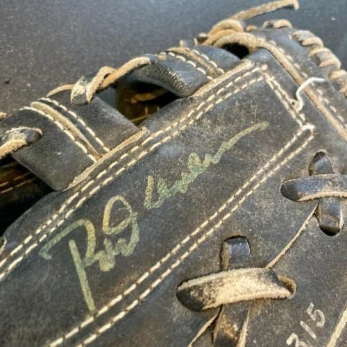 Rod Carew potpisao je 1970-ove rukavice za Bejzbol modela JSA COA-MLB rukavice sa autogramom